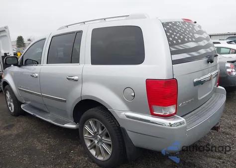 2008 Chrysler Aspen Limited z USA, uszkodzony, nr VIN 1A8HW58288F126029